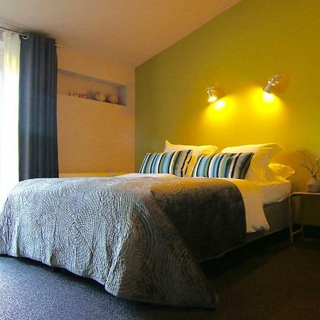 ダルフセン Zwaluwhof Bed & Breakfast エクステリア 写真