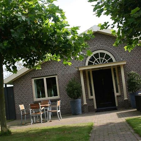 ダルフセン Zwaluwhof Bed & Breakfast エクステリア 写真