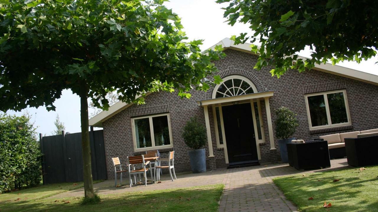ダルフセン Zwaluwhof Bed & Breakfast エクステリア 写真
